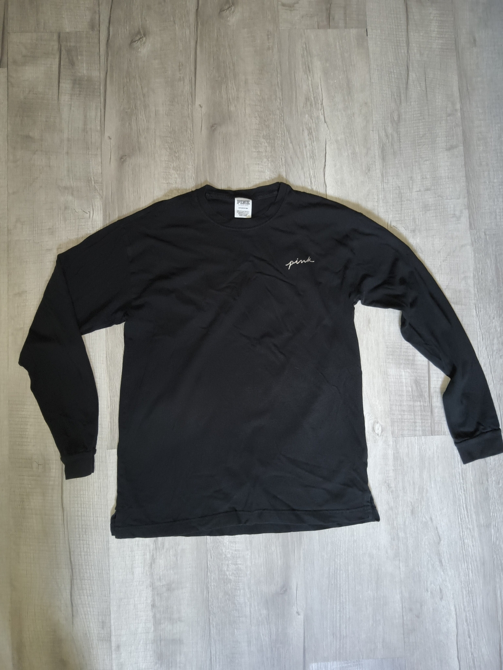 PINK Victoria's Secret Black Long-Sleeve Tee